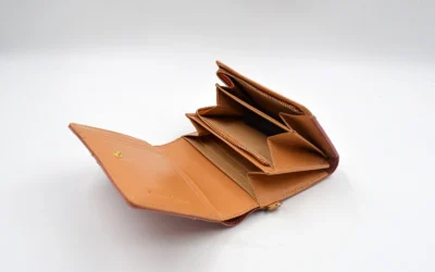 折りたたみ財布OEMの軽量化はどう実現する?素材・構造・芯材の工夫